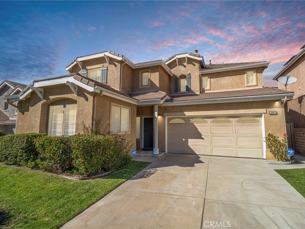 12207 Via Santa Marta, Sylmar, CA 91342