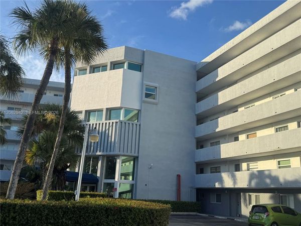 4000 NE 170th St , Unit 606, North Miami Beach, FL 33160