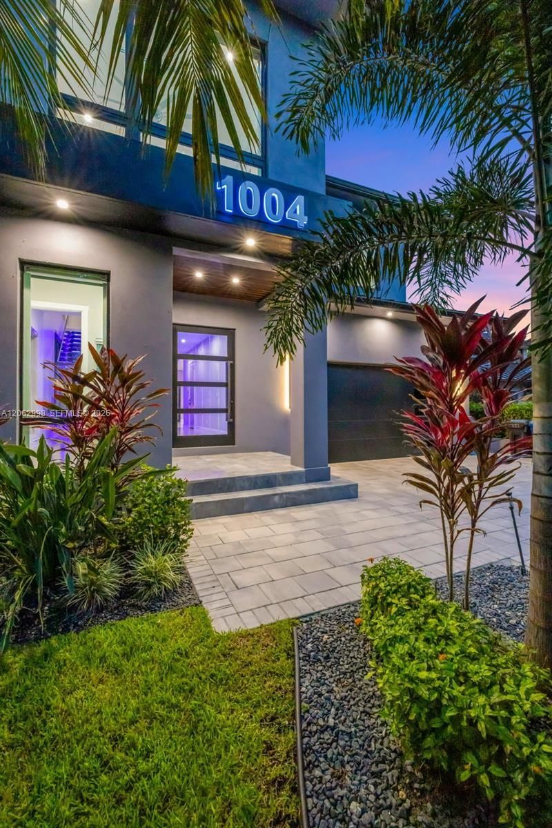 1004 SW 5th Pl, Fort Lauderdale, FL 33312 Photo