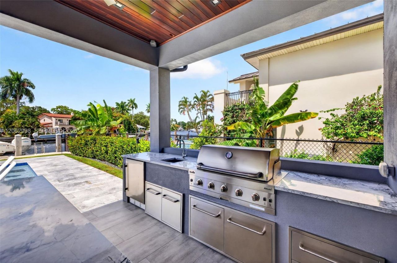1004 SW 5th Pl, Fort Lauderdale, FL 33312 Photo