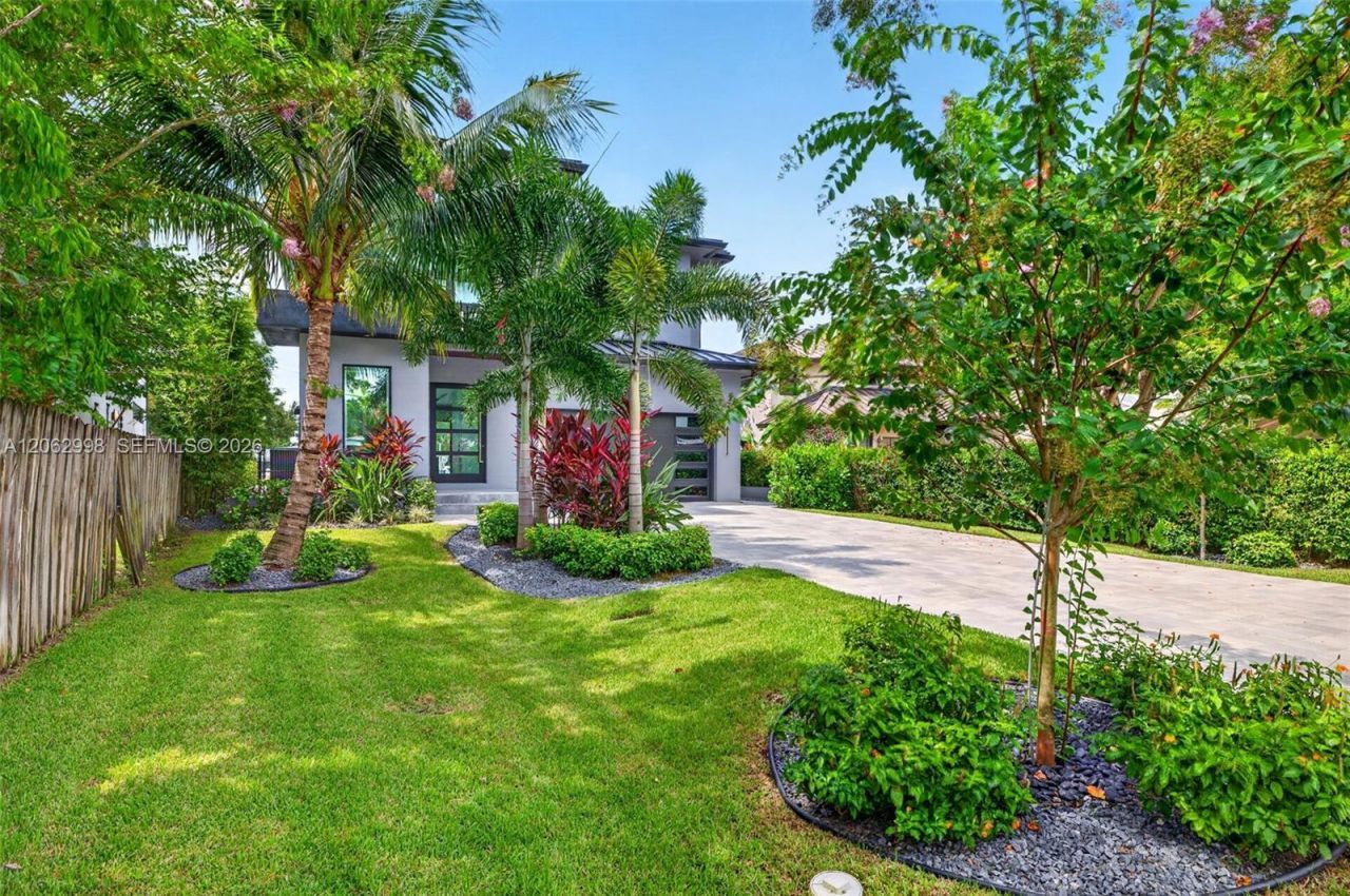 1004 SW 5th Pl, Fort Lauderdale, FL 33312 Photo