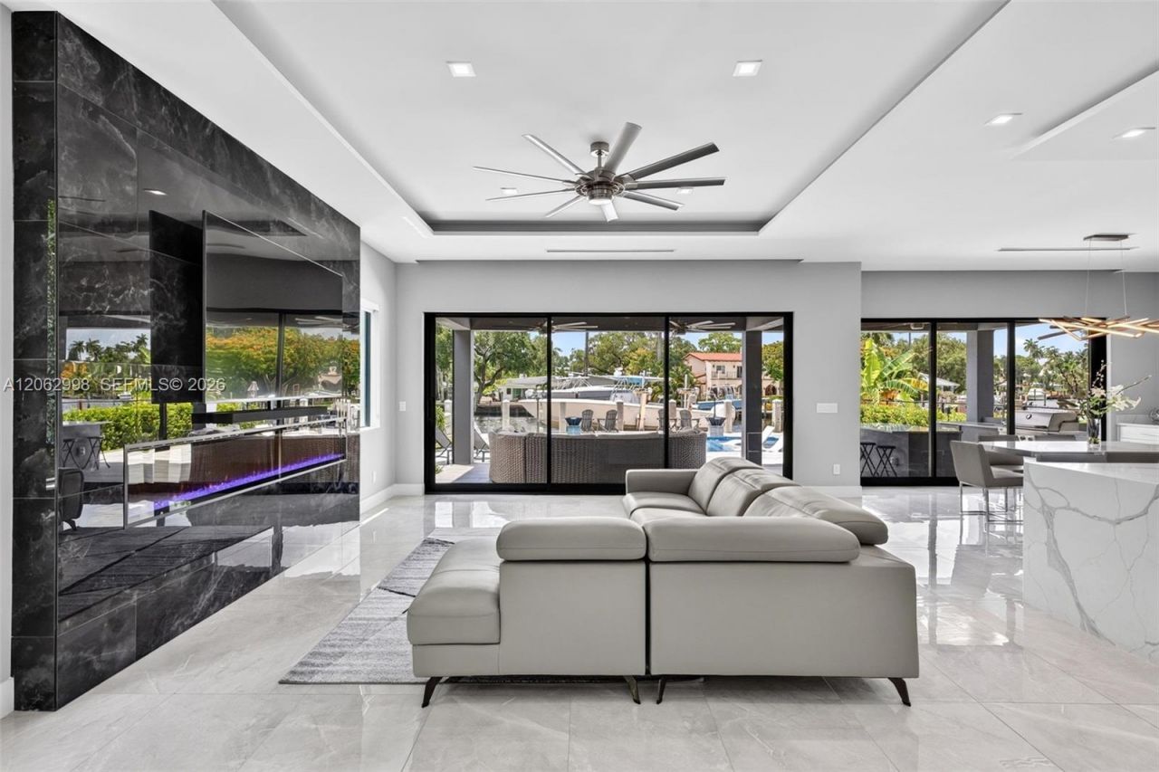 1004 SW 5th Pl, Fort Lauderdale, FL 33312 Photo