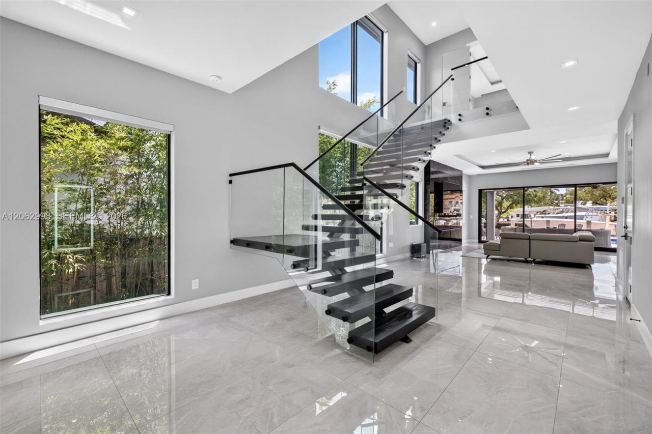1004 SW 5th Pl, Fort Lauderdale, FL 33312 Photo