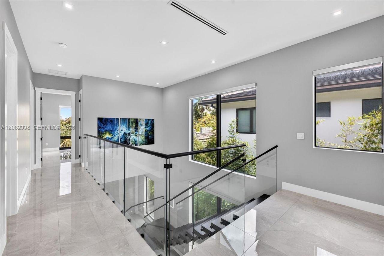 1004 SW 5th Pl, Fort Lauderdale, FL 33312 Photo