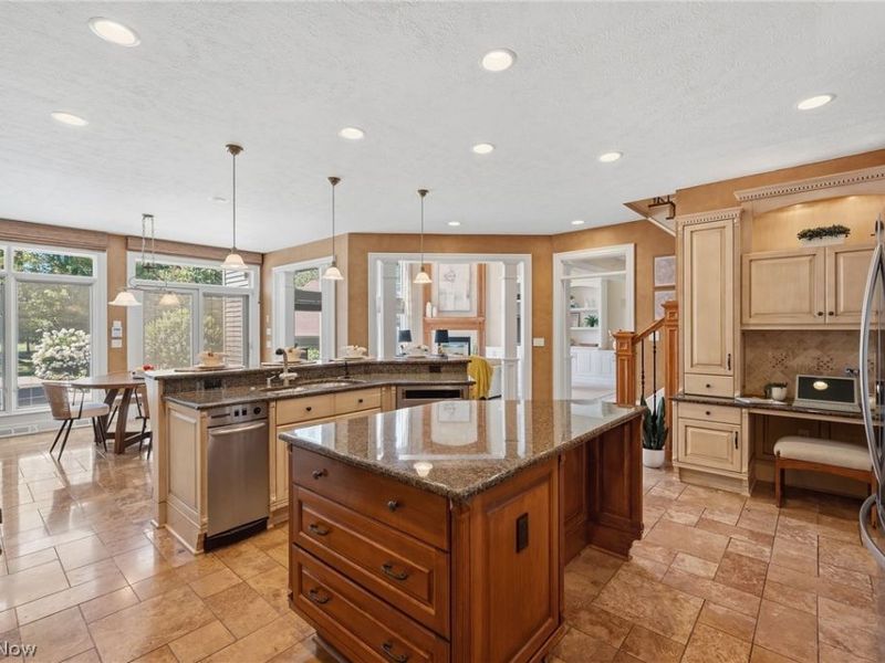 10611 Castle Pines Circle, Concord Township, OH 44077 Photo 15
