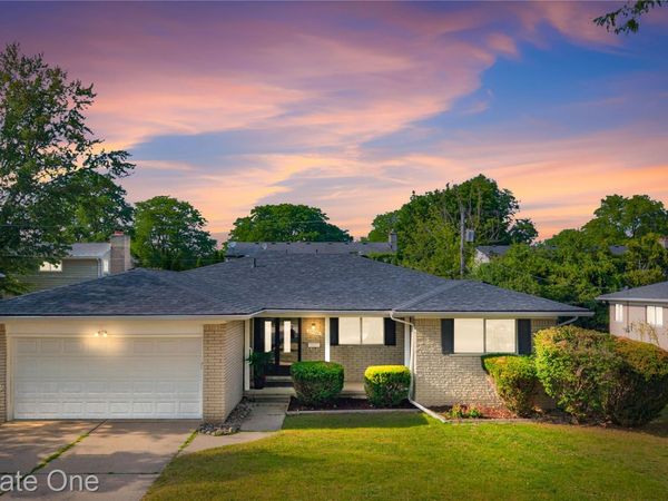 29540 SHARON Lane, Southfield, Mi 48076