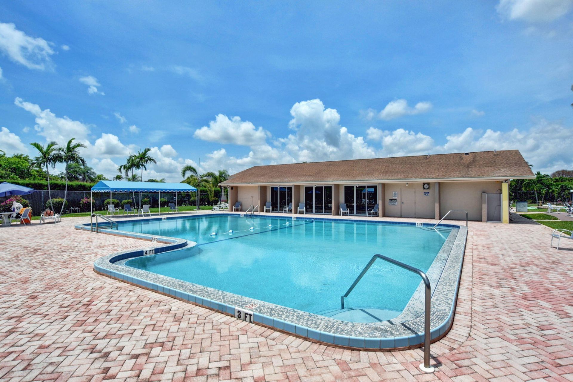 705 Lori Drive, Unit 110, Palm Springs, FL 33461 Photo