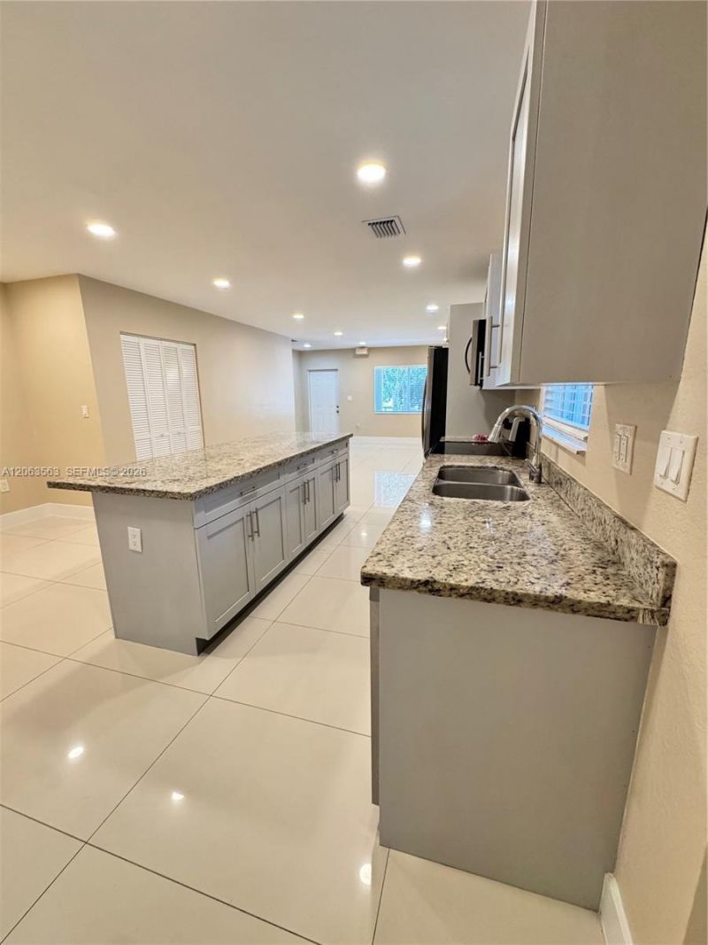 1770 NW 55th St, Unit 1, Miami, FL 33142 Photo