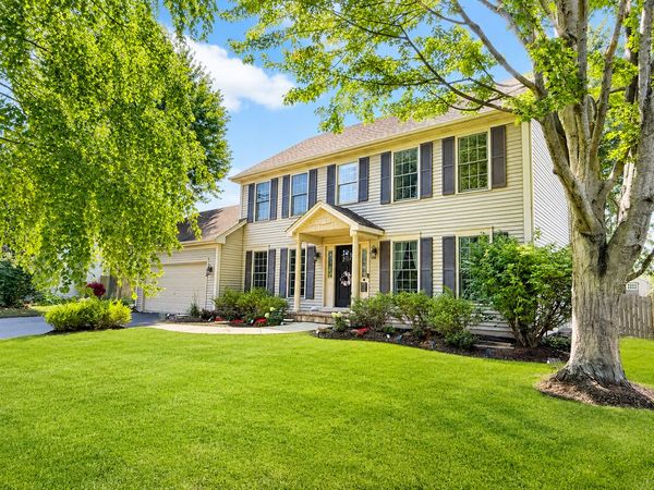 620 Lindsay Circle , North Aurora, IL 60542