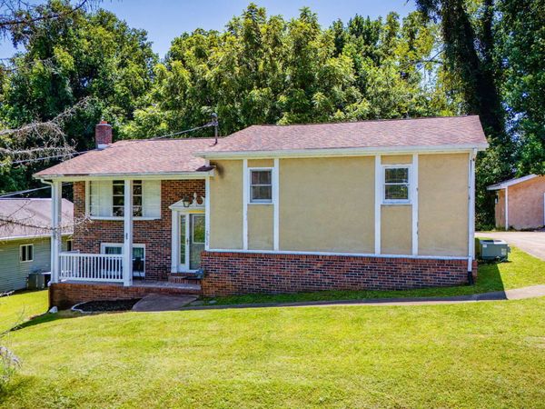 2250 High Street, Bristol, VA 24201