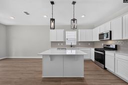 541 Carters Grove Lane photo 4