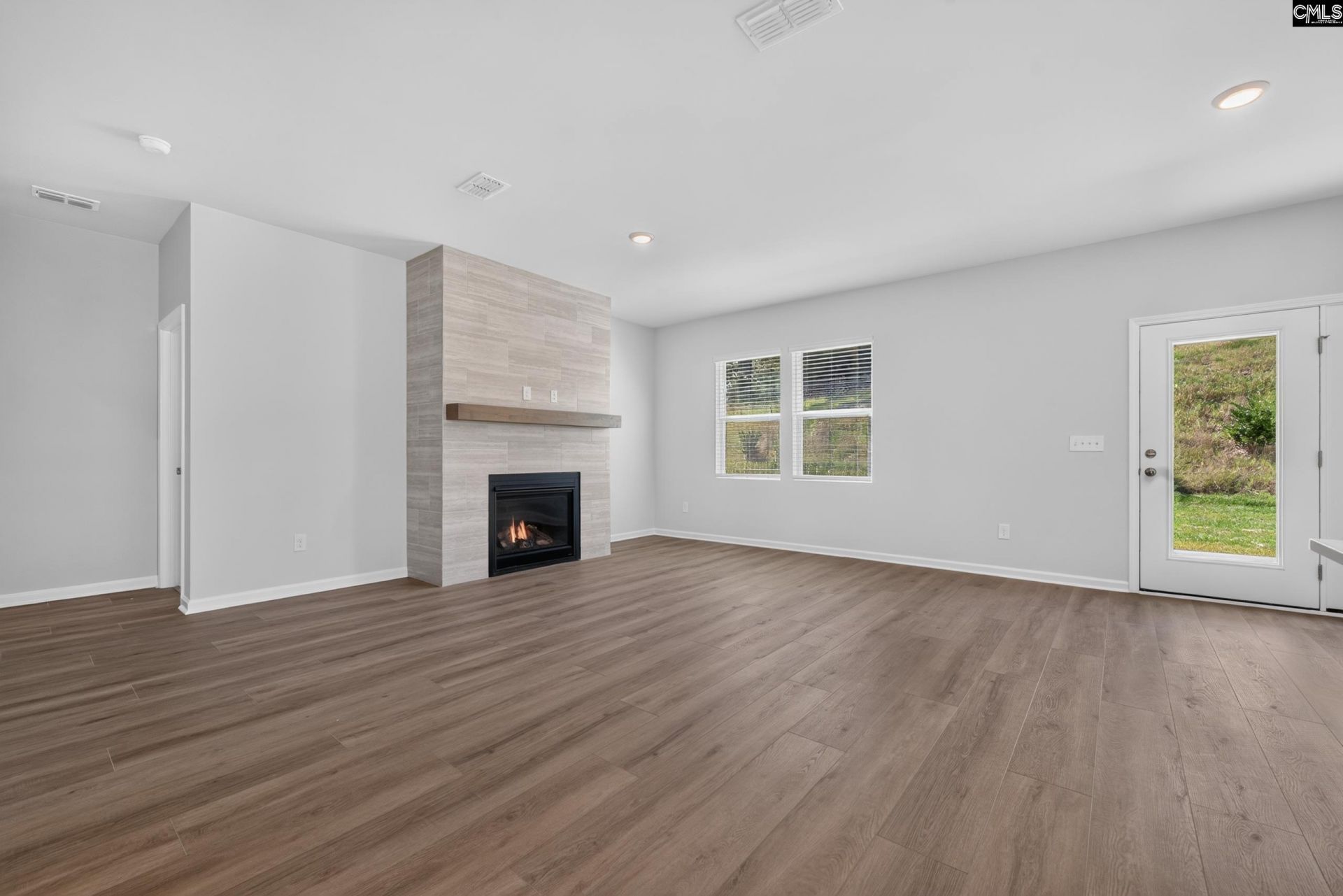541 Carters Grove Lane Photo 9