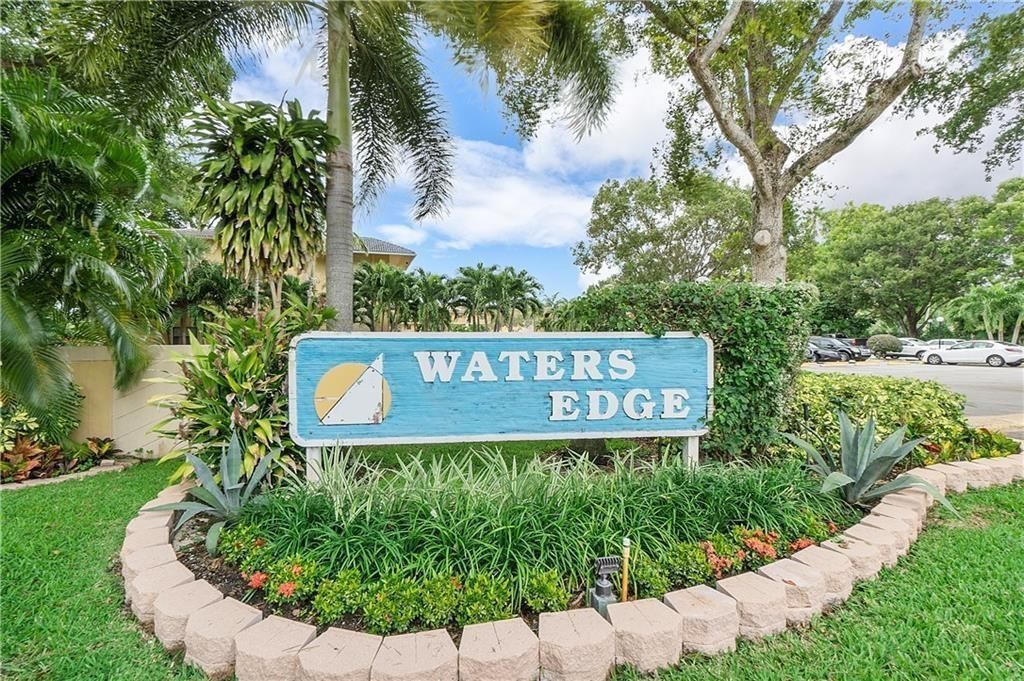 11477 NW 39th Court, Unit 305-1, Coral Springs, FL 33065 Photo