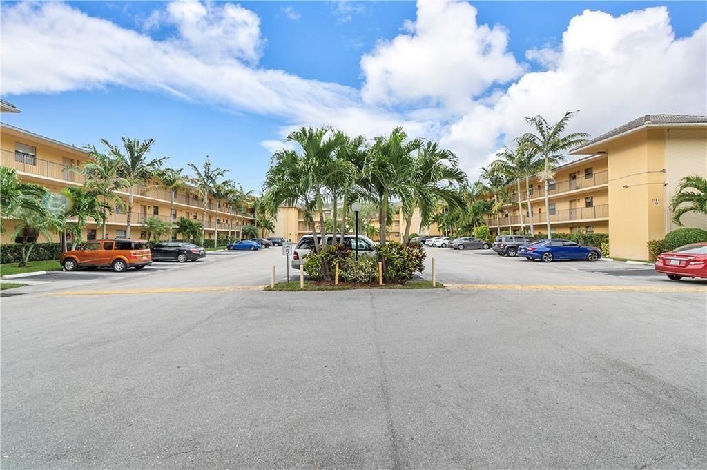 11477 NW 39th Court, Unit 305-1, Coral Springs, FL 33065 Photo