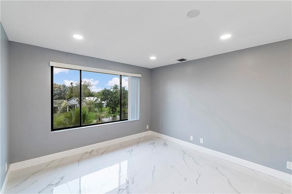 11477 NW 39th Court, Unit 305-1, Coral Springs, FL 33065 Photo