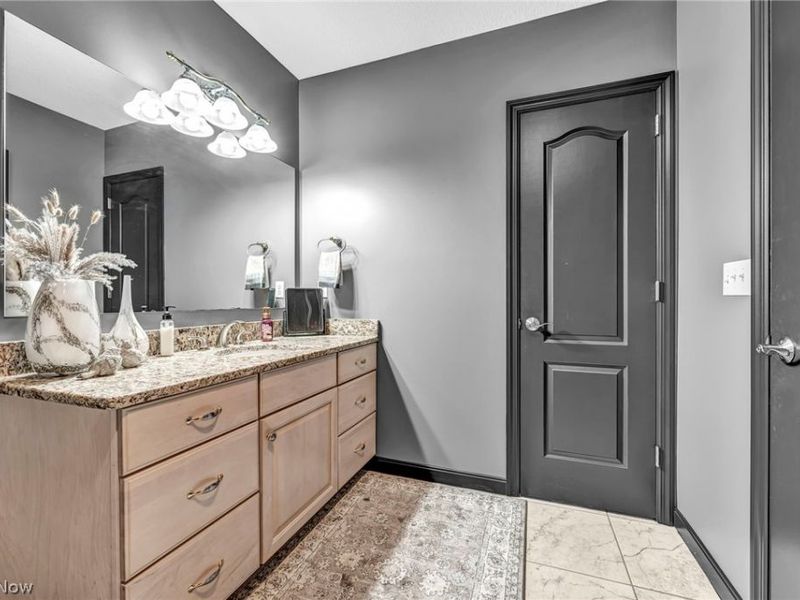 1004 Waters Edge Drive , Columbiana, OH 44408 Photo 43