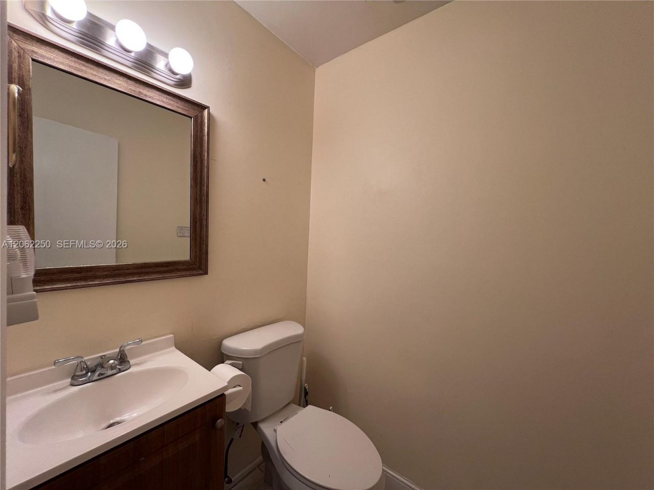 2750 N 34th Ave , Unit 9D, Hollywood, FL 33021 Photo