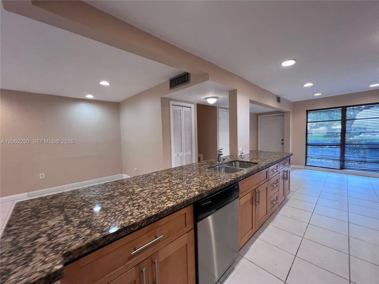 2750 N 34th Ave , Unit 9D, Hollywood, FL 33021 Photo