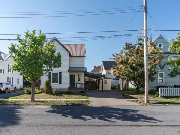 406 Broadway Avenue E, Watertown, NY 13601