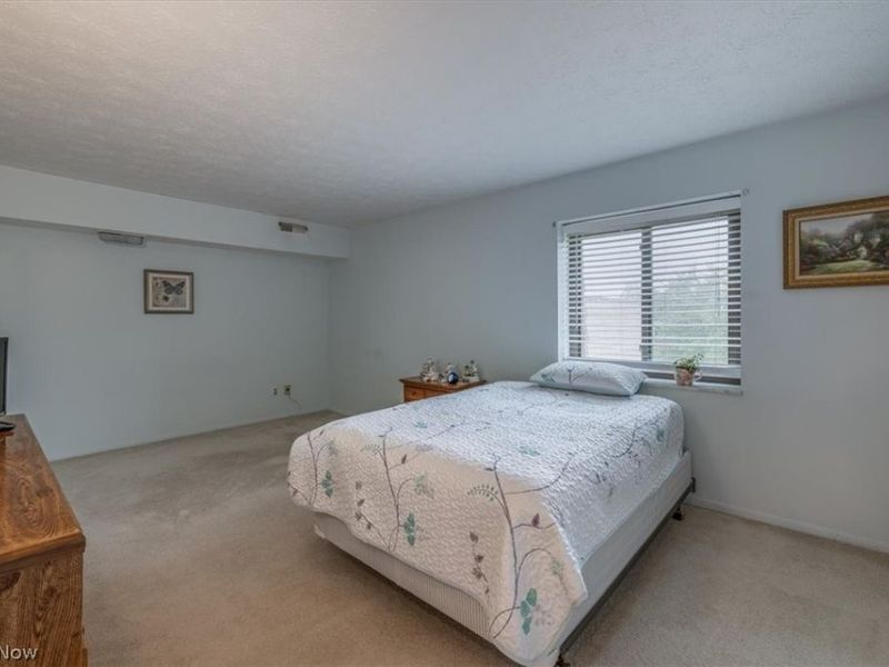 9801 Sunrise Boulevard, Unit O33, North Royalton, OH 44133 Photo 11