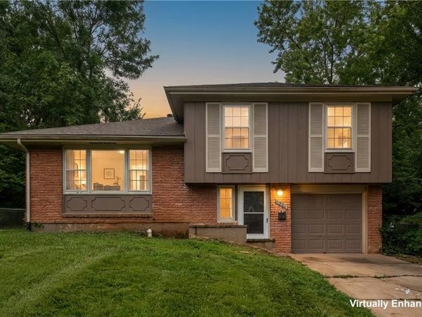5901 Fairlane Drive, Kansas City, MO 64134