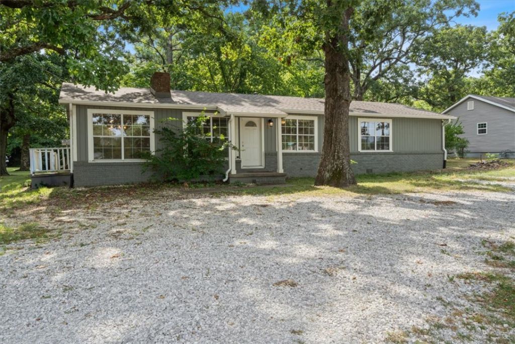 1358 N Lewis Avenue, Fayetteville, AR 72703 Main Photo