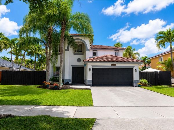 9002 SW 212th Ter , Cutler Bay, FL 33189