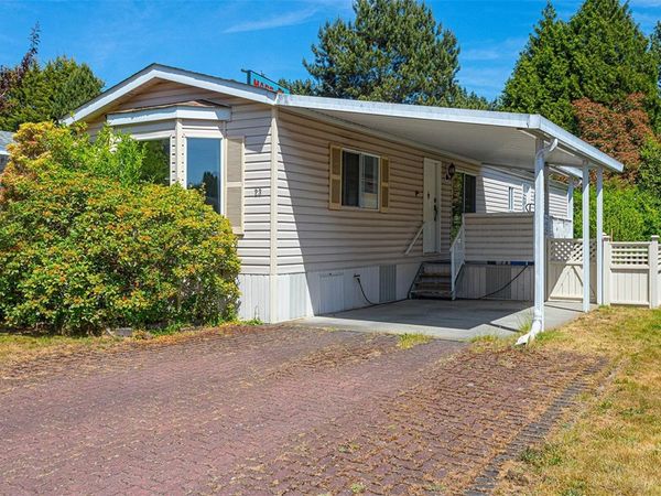 7583 Central Saanich Rd, Unit #23, Central Saanich, BC V8M 2B6