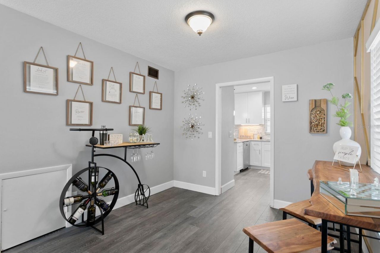 14009 Dominion Court, Tampa, FL 33613 Photo