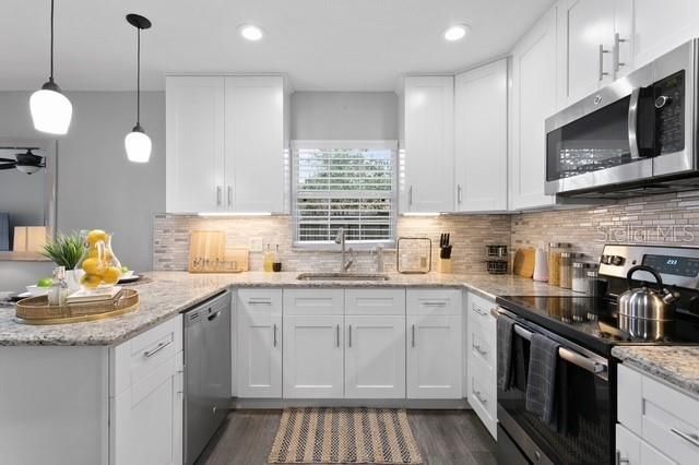 14009 Dominion Court, Tampa, FL 33613 Photo