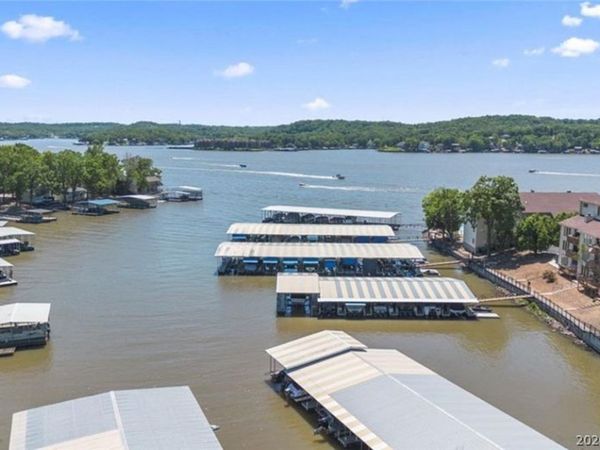 108 Robinwood Drive, Unit 3D, Lake Ozark, MO 65049