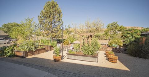 578 Carson Pass Court, Sparks, NV 89436 Photo