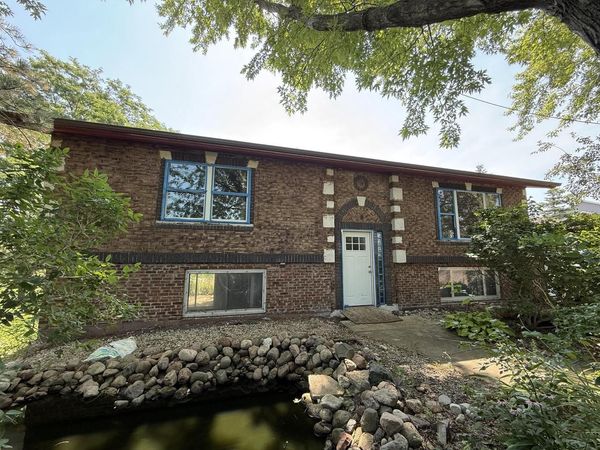 2018 Port Washington ROAD, Grafton, WI 53024