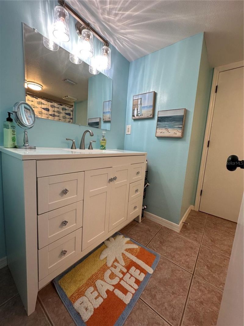 6825 Stones Throw Circle N, Unit 1107, Saint Petersburg, FL 33710 Photo
