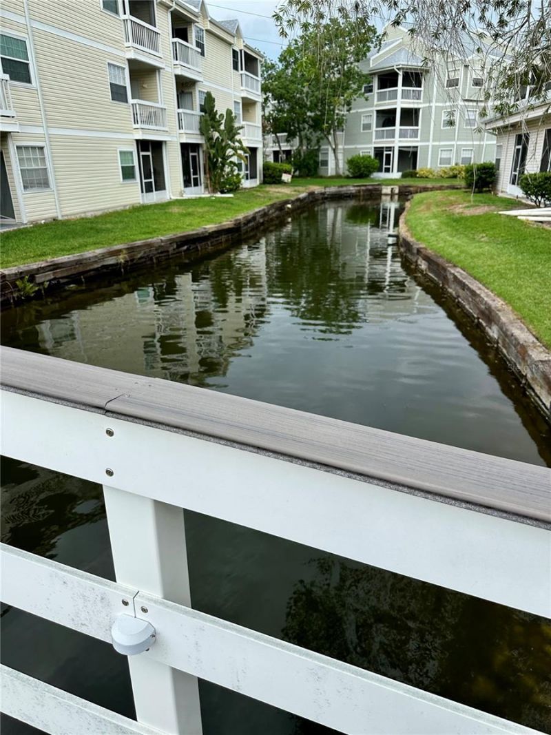 6825 Stones Throw Circle N, Unit 1107, Saint Petersburg, FL 33710 Photo