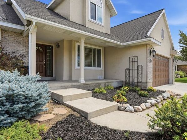8531 PEBBLE CREEK CIR , Sandy, UT 84093