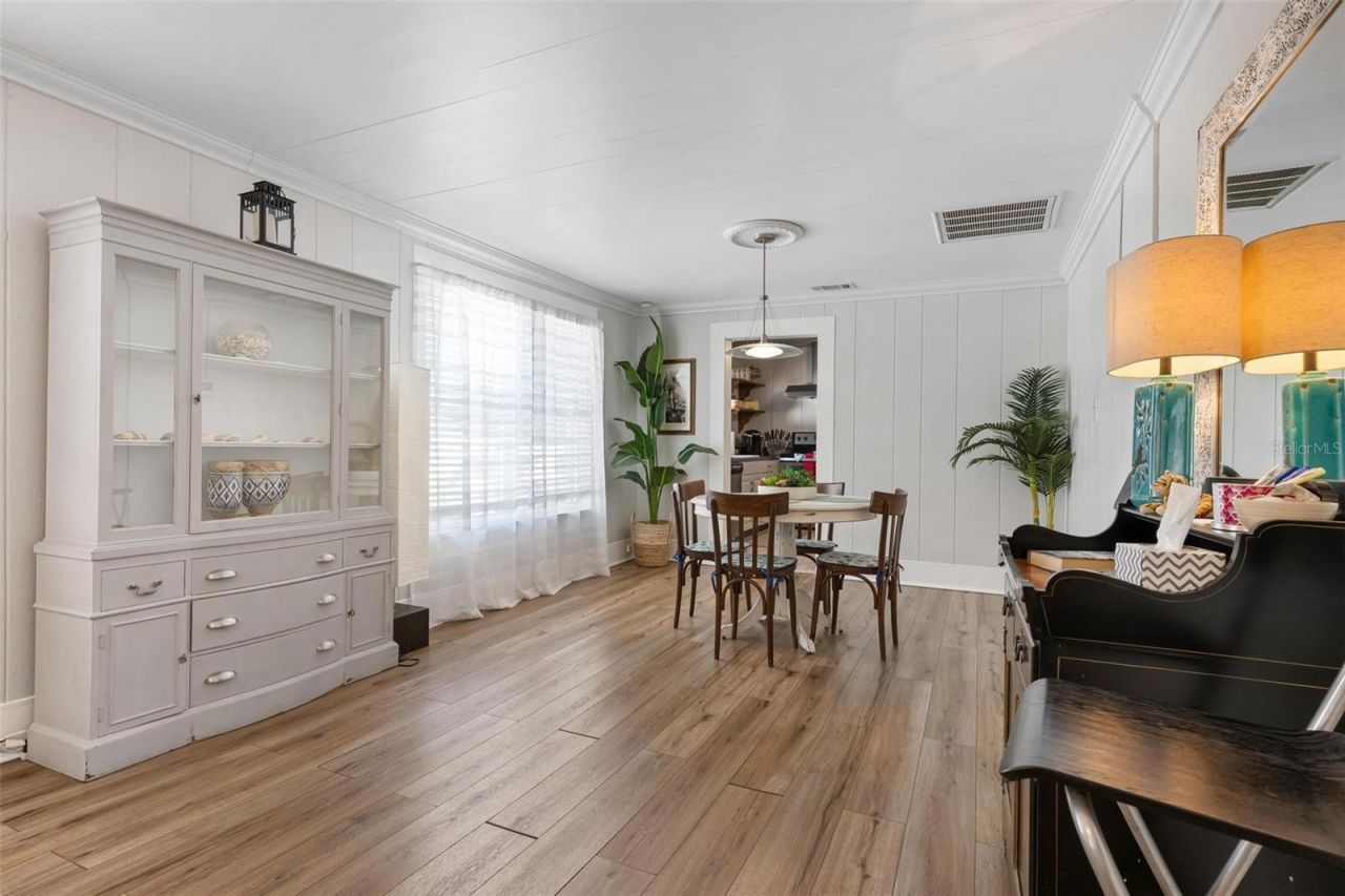 2245 Bahia Vista Street, Sarasota, FL 34239 Photo