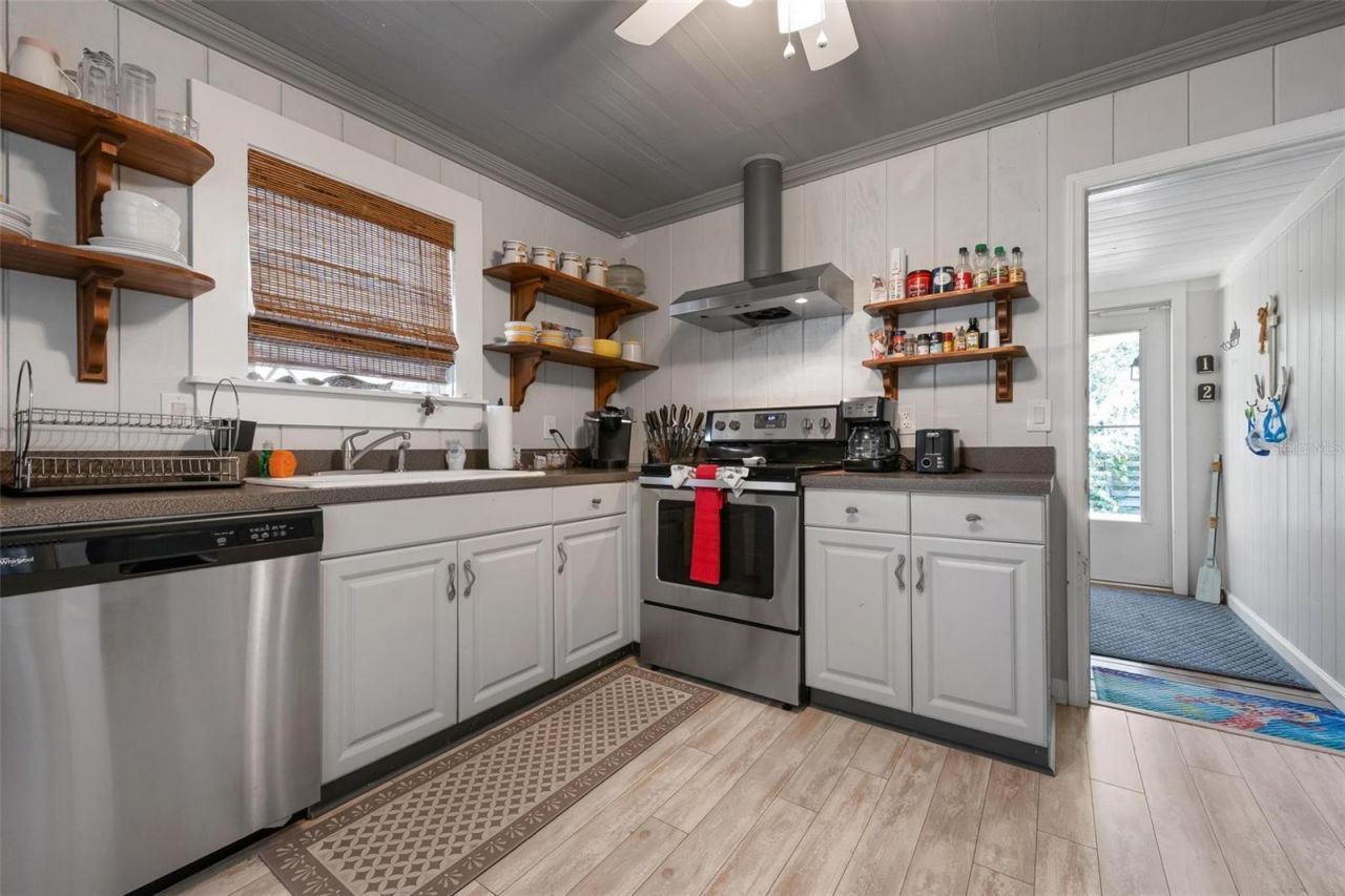 2245 Bahia Vista Street, Sarasota, FL 34239 Photo