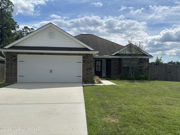 13742 Lawton Lane, Gulfport, MS 39503