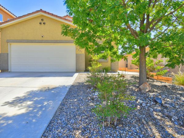 2227 Vista De Colinas Drive SE, Albuquerque, NM 87124