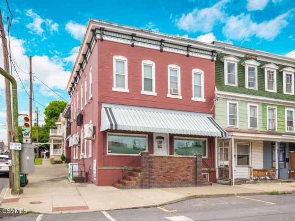 201-203 S MARKET Street , Mt. Carmel, PA 17851