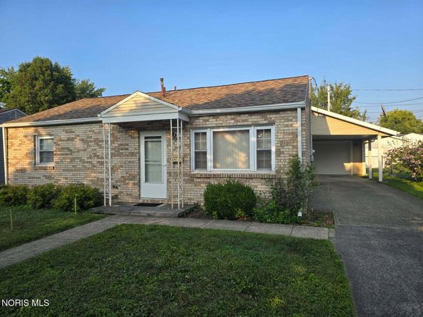 431 Saint Joseph Street, Fremont, OH 43420