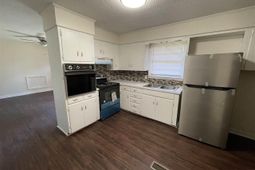 3306 Bennett photo 4