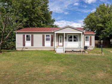 16 SHEN VALLEY DR, WEYERS CAVE, VA 22846