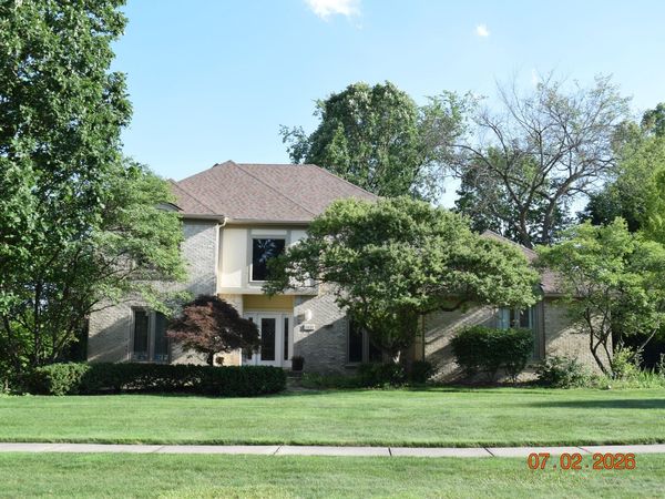 1431 Provincial Drive, Troy, MI 48084