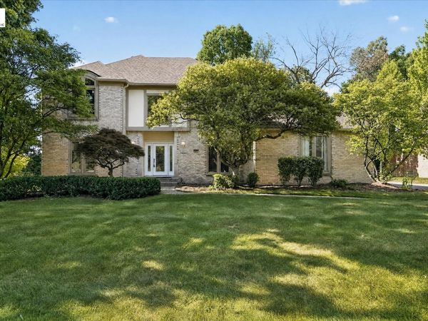 1431 Provincial Drive, Troy, MI 48084