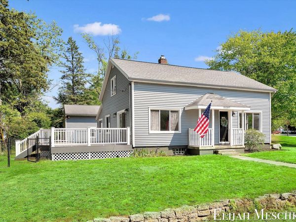 15287 Krueger Street, Spring Lake, MI 49456