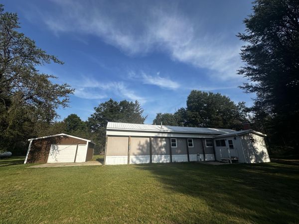 10595 N Twin Creek Road, Irons, MI 49644
