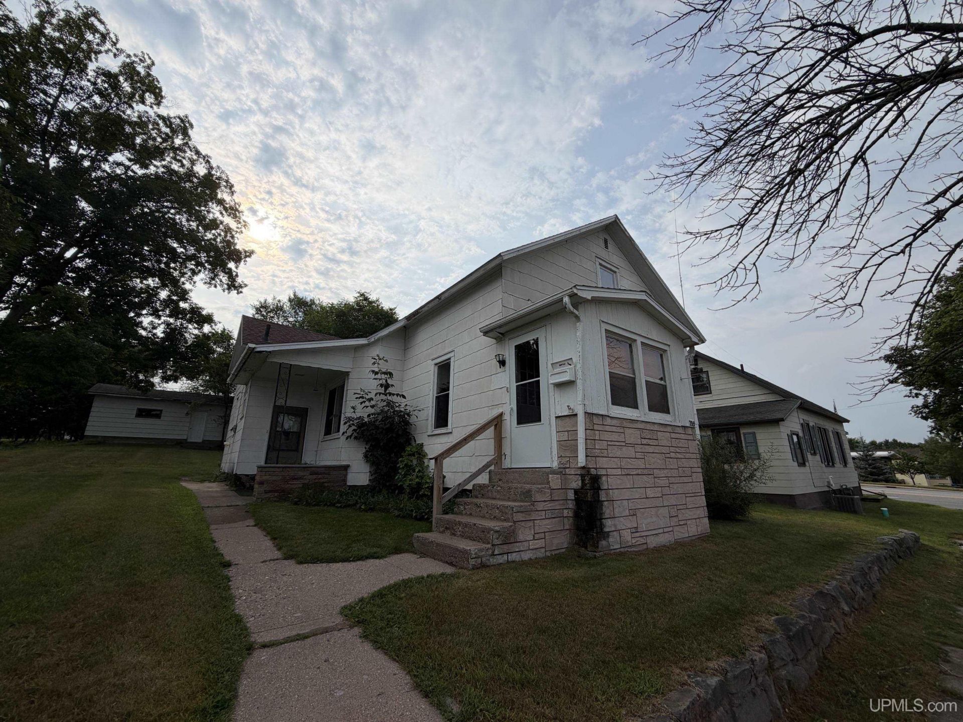 704 Section Street, Norway, MI 49870 Main Photo