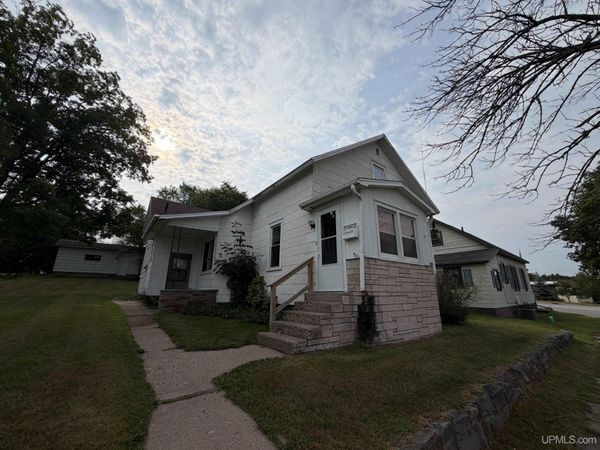 704 Section Street, Norway, MI 49870